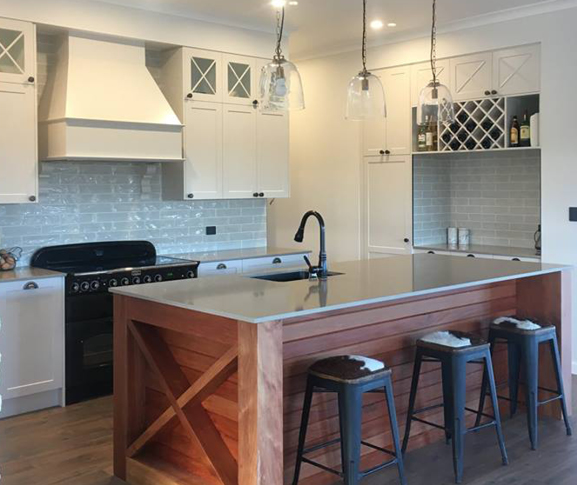 07400-Hostess-Images-577x3853